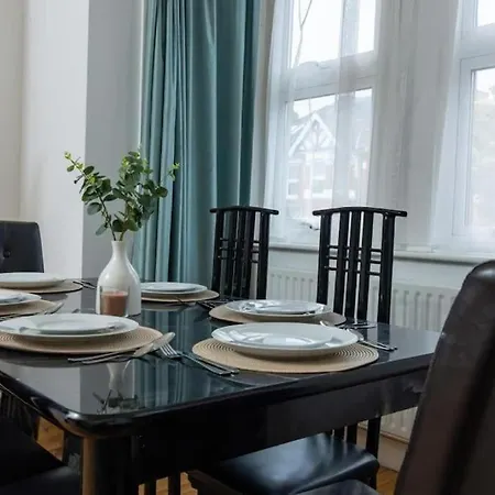 Tranquil 2Br In London Harlesden Apartment Exterior photo